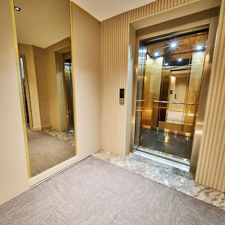 酒店 Elysia