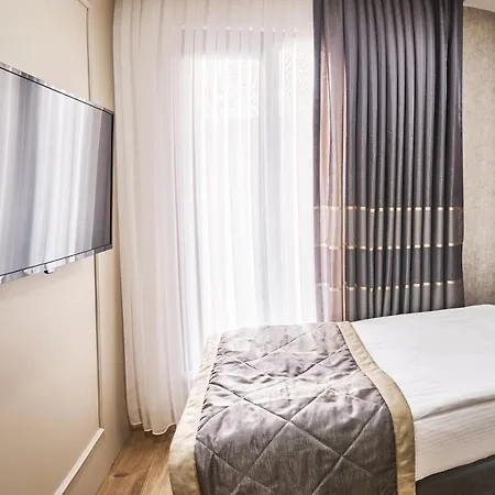 Hotel Elysia 4*